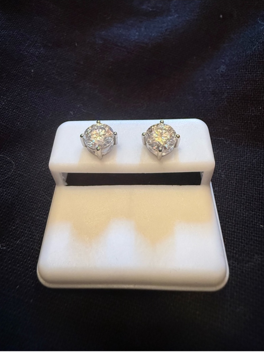 NWT! 925 Sterling Silver Moissanite Round Stud Earrings